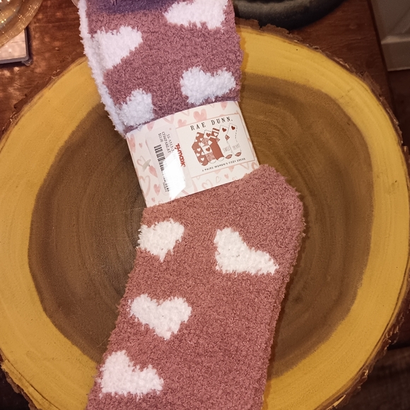 Rae Dunn Valentine's ladies socks. Set of 4 - Picture 3 of 4